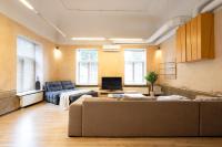 Spacious Jakobi Apartment with Free Parking - Chambres d'hôtes Tartu