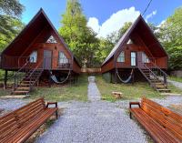Glola A-Frame Cottages - B&B Glola