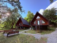 Glola A-Frame Cottages - B&B Glola
