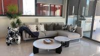 Modern Penthouse 7-min Walk to Station & Westfield - Chambres d'hôtes Sydney