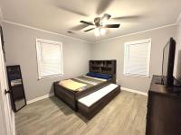 Blue Oval 10 Min - Country Home 3 Bed 1 Bath-Sleeps 5-6 - Bed and Breakfast Brownsville