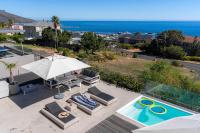 Luxury Villa, Ocean and Mountain Views, Family Friendly, Pool - Jo Leo Camps Bay - B&B Città del Capo