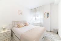 Home2Book Sevilla Terrace & Pool Apt - B&B Sevilla
