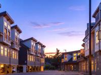 Cozy 3BR Mountainside Haven Near Banff - B&B Canmore