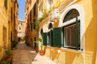Corfu old town Akis studio Liston square area - B&B Karyófyto