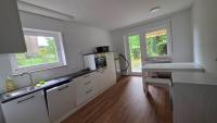 4 Rooms, big parking place, highspeed Wifi, Washing Machine, Dryer - fully equipped - B&B Bielefeld