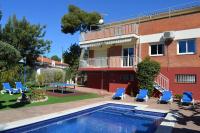 VILLA LAGEM, Casa con piscina, barbacoa, jardín - B&B Cubelles