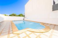 Modern and charming 1-bedroom apartment in Santa Luzia - Chambres d'hôtes Santa Luzia