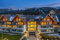Triventi Śnieżka View Apartment z Garażem i Słonecznym Balkonem - B&B Karpacz