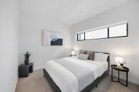 West End Apartment - Free Secure Car Park - Walk to Restaurants - Brisbane Convention Centre - B&B Brisbane