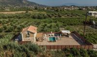 Villa Kallithea, Family Villa with 2 Bedrooms & Private Pool - Ferienwohnung Pigadhákia