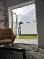 Springbank - 3 Bed garden view - B&B Southport