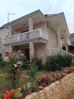 Apartmani ,,MAUREL,, Umag - B&B Zambratija