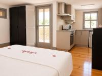 Studio (3 Adults)