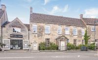 The Tetbury Suite by Must Stay Again - 2-bed, 2-bath, parking, central - B&B Tetbury