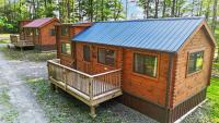Mtn-View Cabin w Deck, Grill and Fire Pit - Chambres d'hôtes Middlebury Center