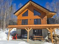 Le Perséide - Majestueux chalet en nature - B&B Saint-Zénon