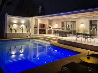 Central Stellenbosch Home (4 bed, pool & inverter) - Chambres d'hôtes Stellenbosch