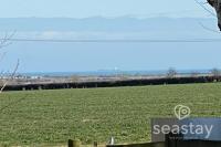 The Gatehouse Lodge Farm Stay, Distant Sea Views - B&B Deal