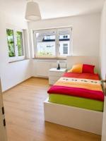 Ferienwohnung Herbolzheim 90 qm Nahe Europa Park und A5 Bis zu 5 Personen - Chambres d'hôtes Herbolzheim