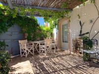 Volta Stonehouse Apartments - Bed and Breakfast Frátsia