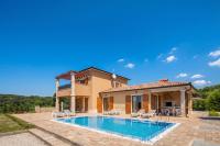 3BR Istrian Villa Erla w/ Private Pool - Happy Rentals - B&B Albona