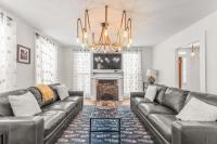 Historic Home, Walk to Seaport and Downtown - Bed and Breakfast Stonington