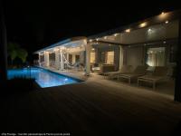 Villa Prestige et Cottages EST et OUEST Coco Cannelle - B&B Deshaies