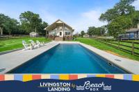 Lakefront home with huge yard and picturesque front Porch - B&B Blanchard