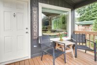 Walk to Sol Duc River! Cozy Home Near Forks - Ferienwohnung Forks
