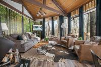 Cool Tree House with Hot tub FREE EV charging - Ferienwohnung Beech Mountain