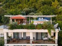 Villa Dobric Apartments - B&B Kavač