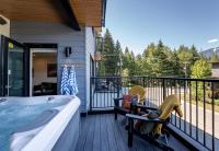 Cedar and Loam by Revelstoke Vacations - Chambres d'hôtes Revelstoke