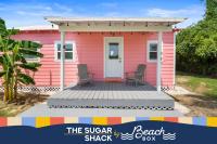 Cute and cozy beach bungalow near the seawall - B&B Galveston