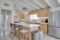 Cinderella's Cute Cottage, just 10 minutes to Disney and Conventional Center - B&B Anaheim