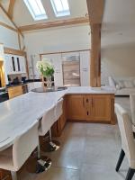 Whytings Stud Barn 2 - Bed and Breakfast Horsham