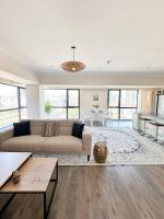 Luxury Apartment Next to Shangri-La with Awesome views - B&B Ulaanbaatar