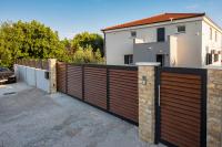 Maragora Holiday House & Mini Football - B&B Veliki Broćanac