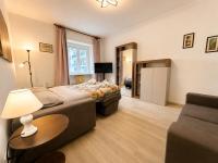 A due passi dal centro con ascensore - B&B Aosta