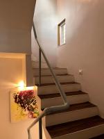 2BHK Bungalow in Kalyani Nagar by Velvet Stays - Chambres d'hôtes Pune