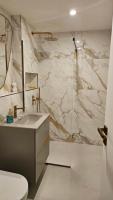 Alexander Central Appartament - B&B Cluj-Napoca