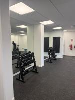 New CP Victory Suites with runway and sea view, pool and gym - B&B Gibraltar