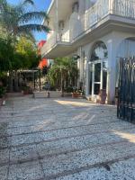Holiday & House - Imparato Carini Costa Verde - Appartamento con ampio balcone vista mare - porzione di Villa Residenziale a pochi passi dal mare - B&B Carini