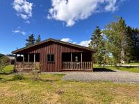 Azalea Lodge 8 with Wood Burning Hot Tub - B&B Bridge of Cally