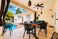 Magnificent Villa by Lake near Hollywood Beach - Ferienwohnung Hollywood
