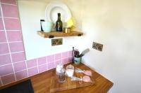 Cosy Cottage with Outdoor Bath in Northants - Chambres d'hôtes Long Buckby