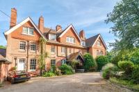 Experience Idyllic forest living in prestigious manor house in the New Forest - Minimum 30 days - B&B Brook