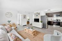 Inviting 2BR Near Beach Airport & Las Olas - B&B Fort Lauderdale