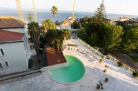 3 Bedroom House in Cascais, 15 min walking to beach with parking spot - B&B Estoril