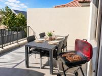 Booked in Time at Earls Court Corner Unit 1 - B&B George